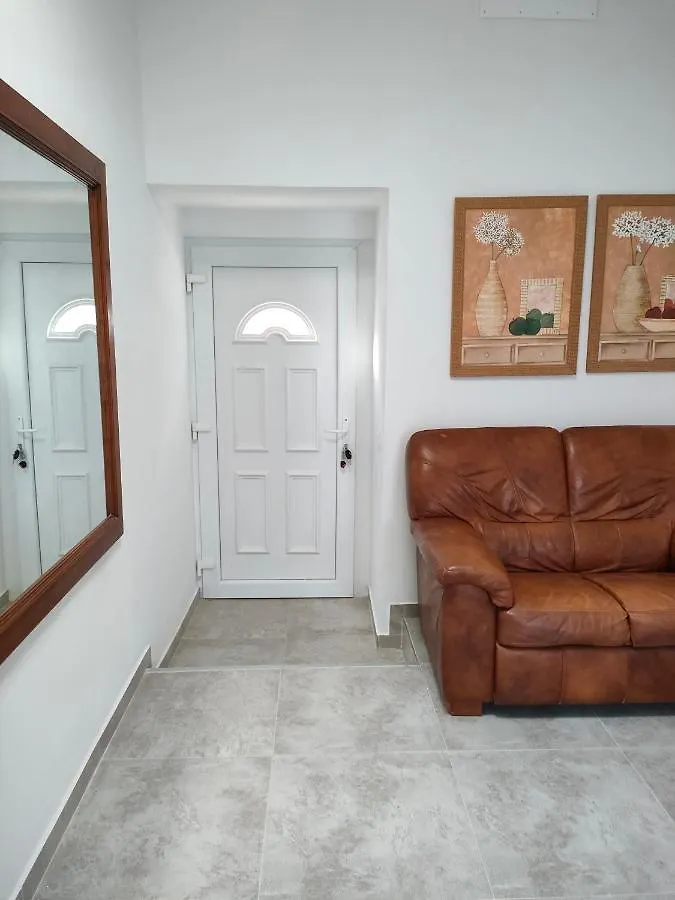 Alba 2 Apartamento Y Alba 3 Habitacion Con Bano Puerto del Rosario  Puerto del Rosario (Fuerteventura)