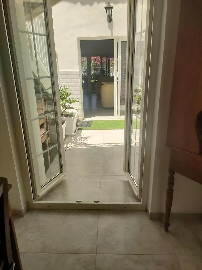 Alba 2 Apartamento Y Alba 3 Habitacion Con Bano Puerto del Rosario  Aparthotel
